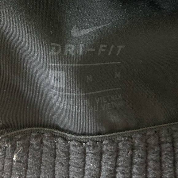 Black Nike Swoosh Sport Bra - Picture 4 of 4